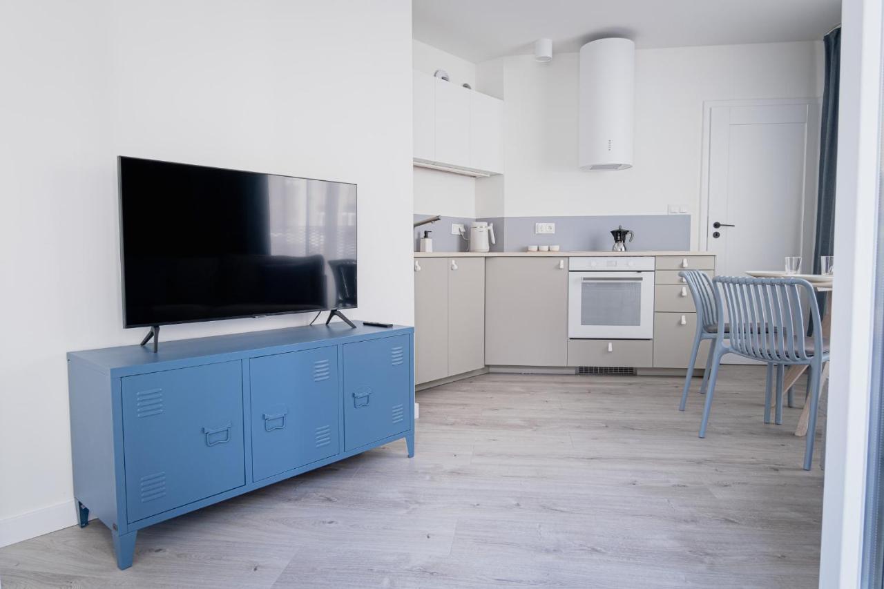 Homewell Game And Movie Apartment Poznan